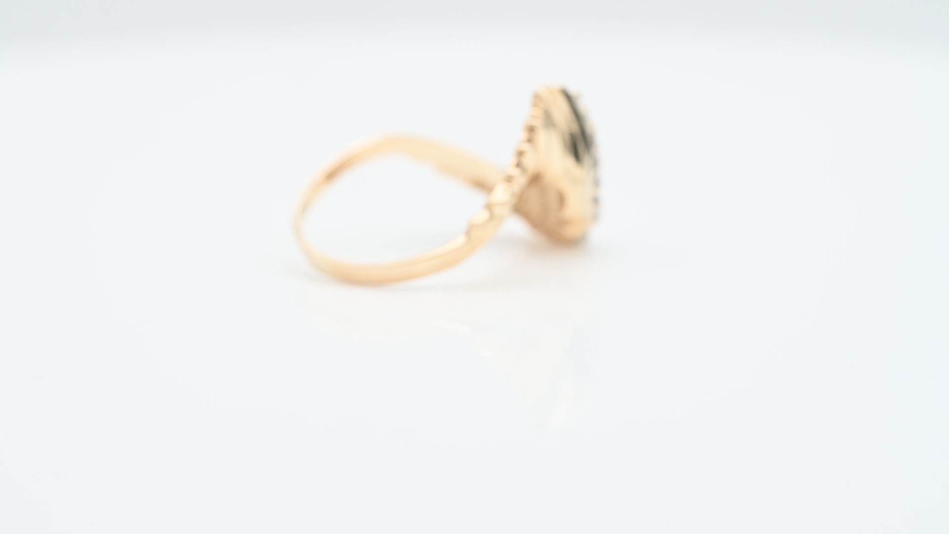 טבעת וינטג' משובצת יהלומים  - מק"ט 33175, זהב 14K