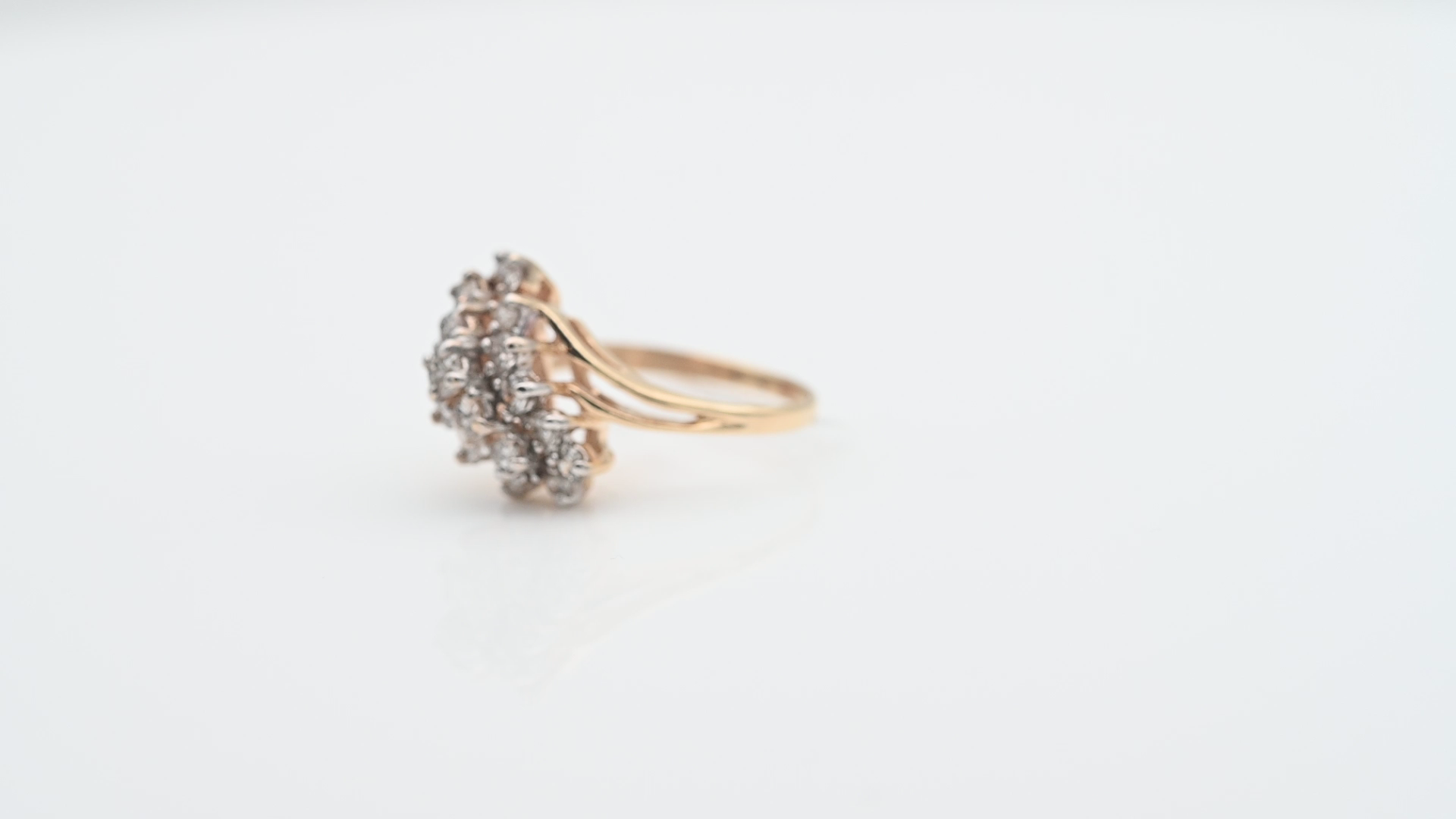 טבעת וינטג' משובצת יהלומים - מק"ט 34023, זהב 9(14)K