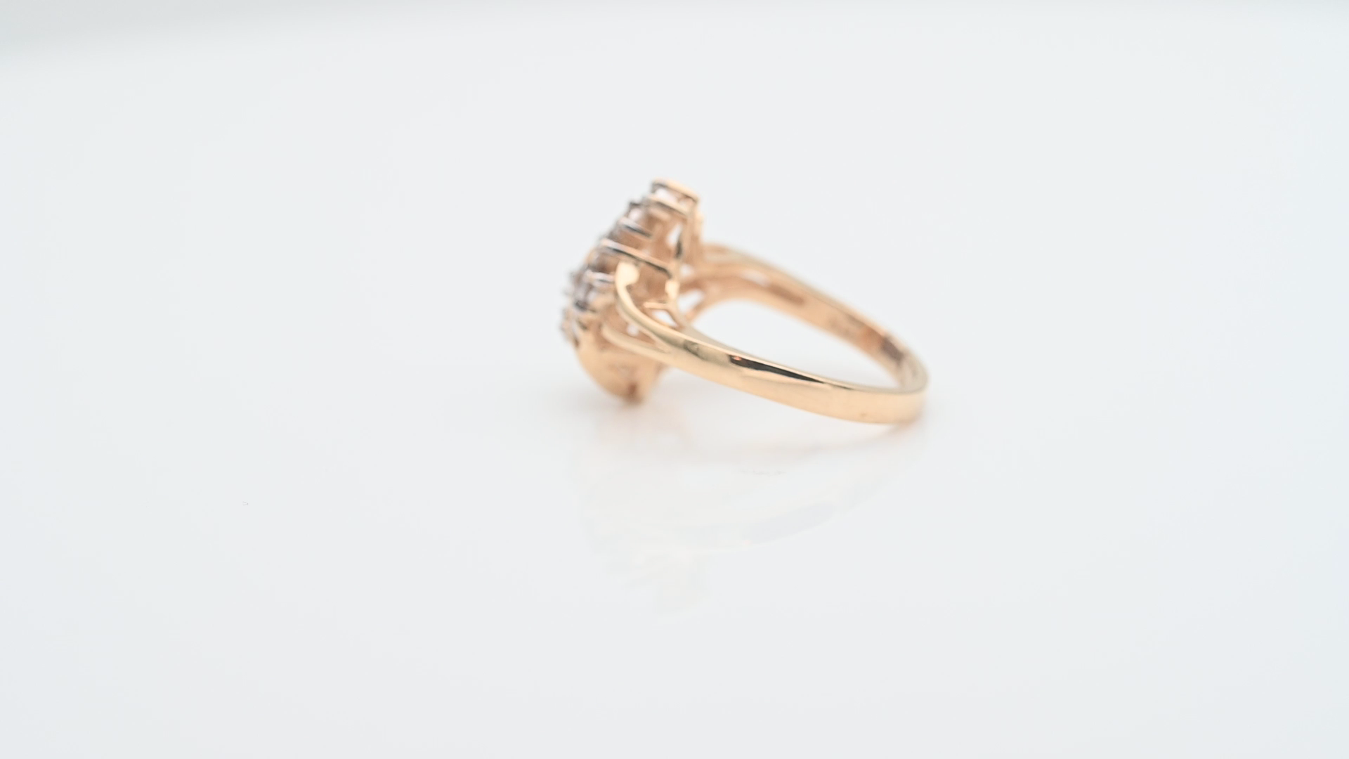 טבעת וינטג' משובצת יהלומים - מק"ט 34034, זהב 14K