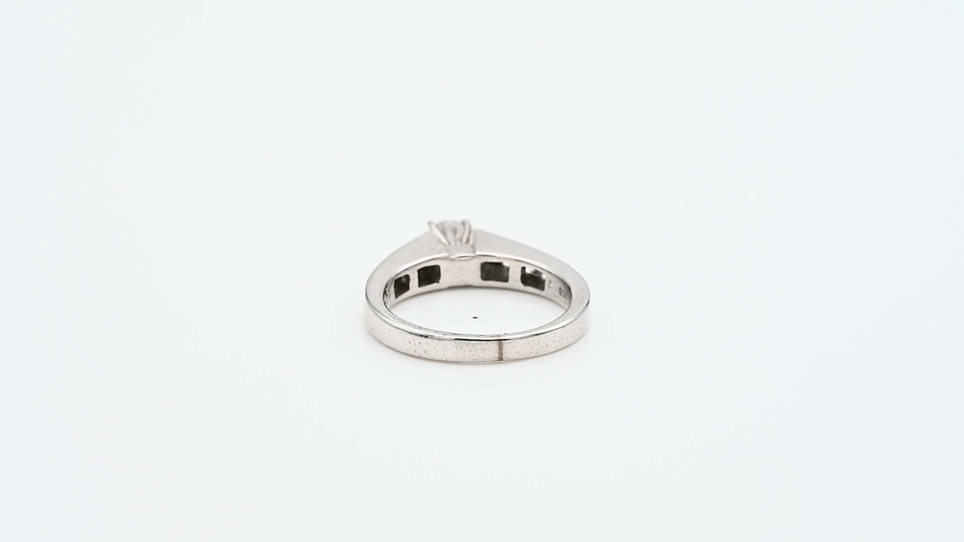 טבעת זהב מספר 3700