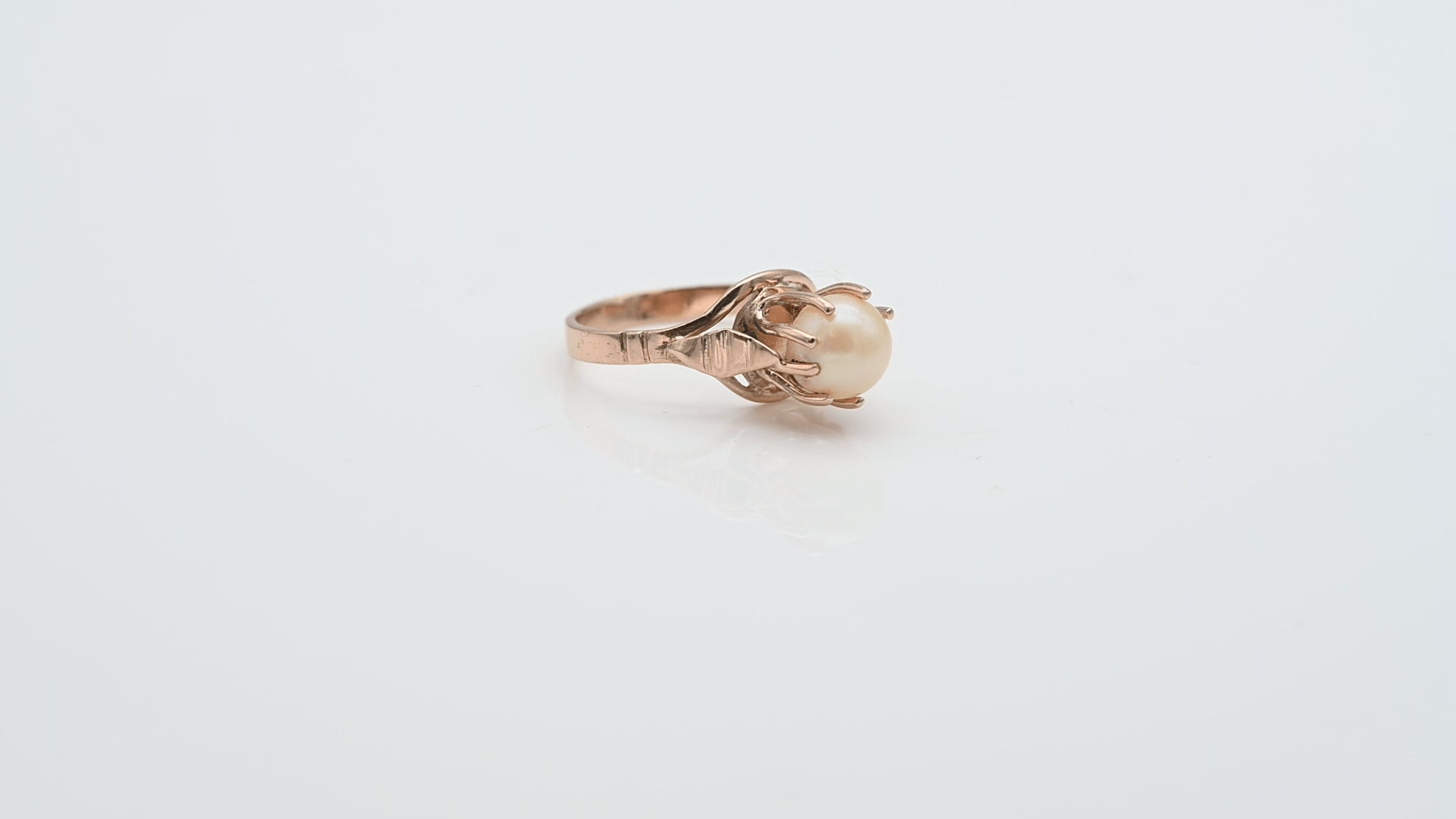 טבעת וינטאג משובצת פנינה, זהב 14K - מק"ט 50355