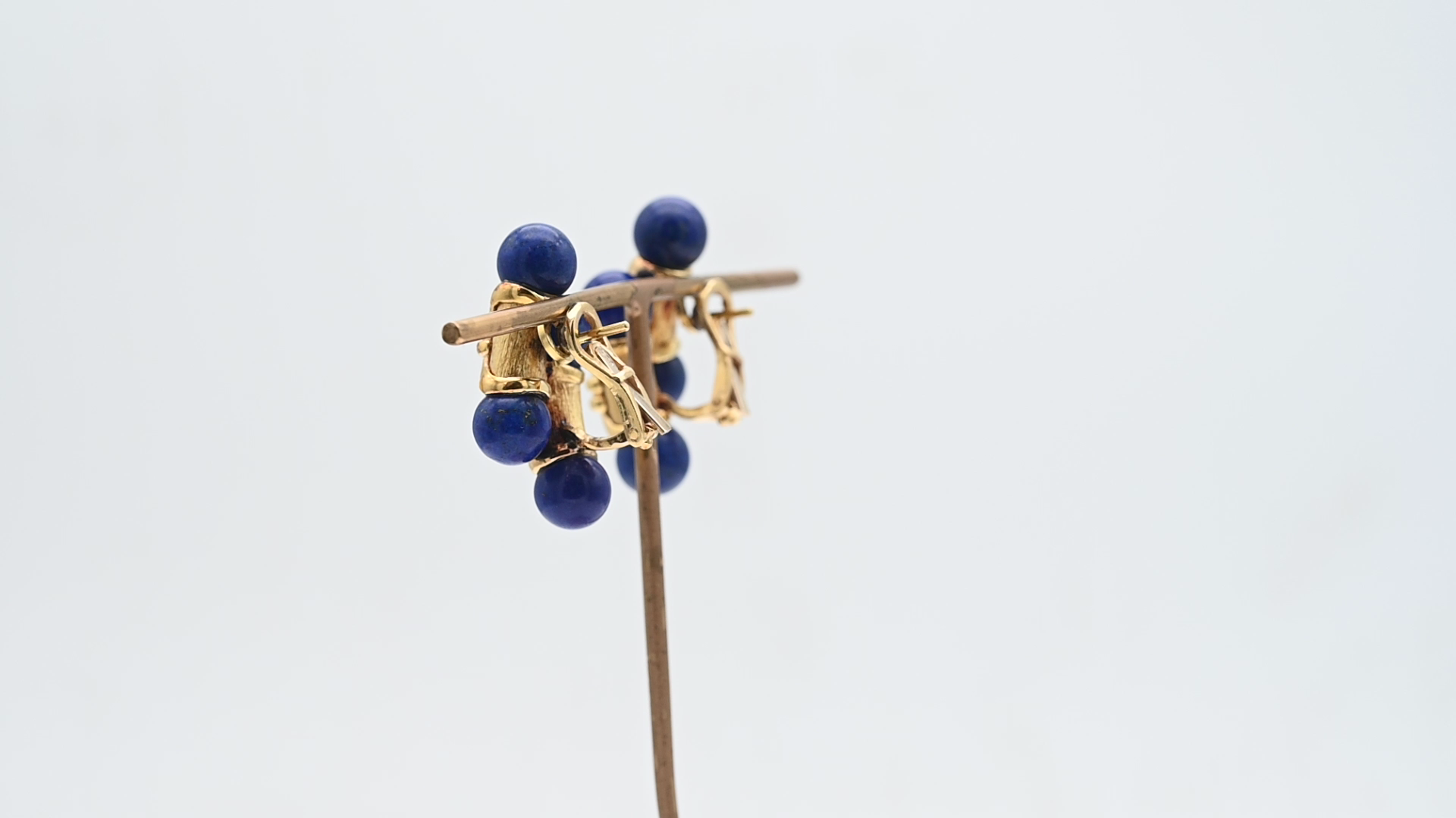 עגילי וינטאג משובצים אבני לאפיס כדוריות, זהב 18K - מק"ט 50504