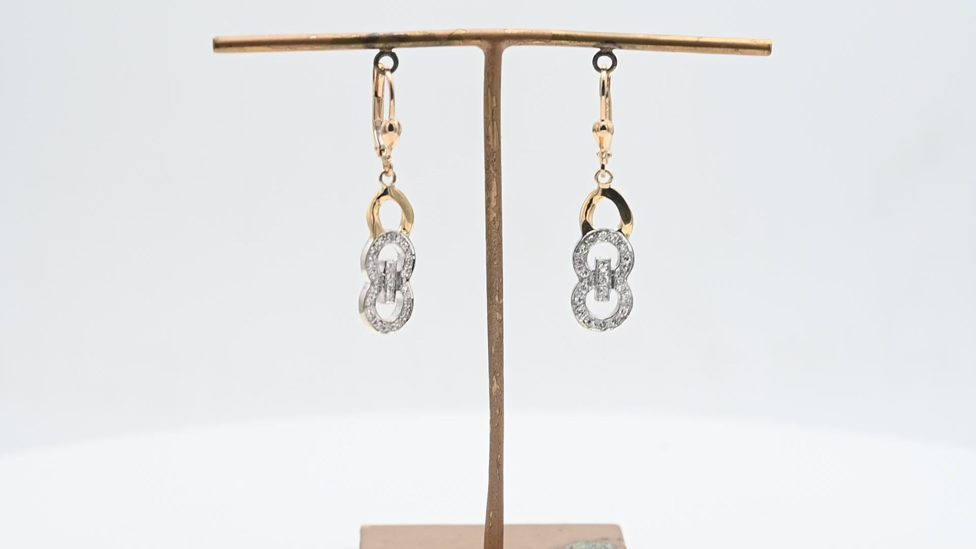 עגילי וינטאג תלויים, שמינית משובצת יהלומים - מק"ט 50561, זהב 18+14K