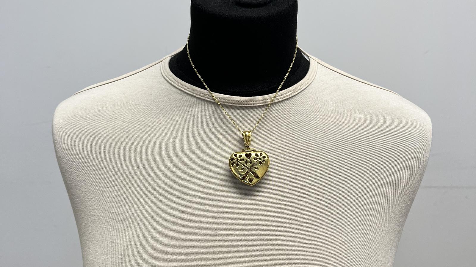 תליון זהב ויהלומים מספר 5061