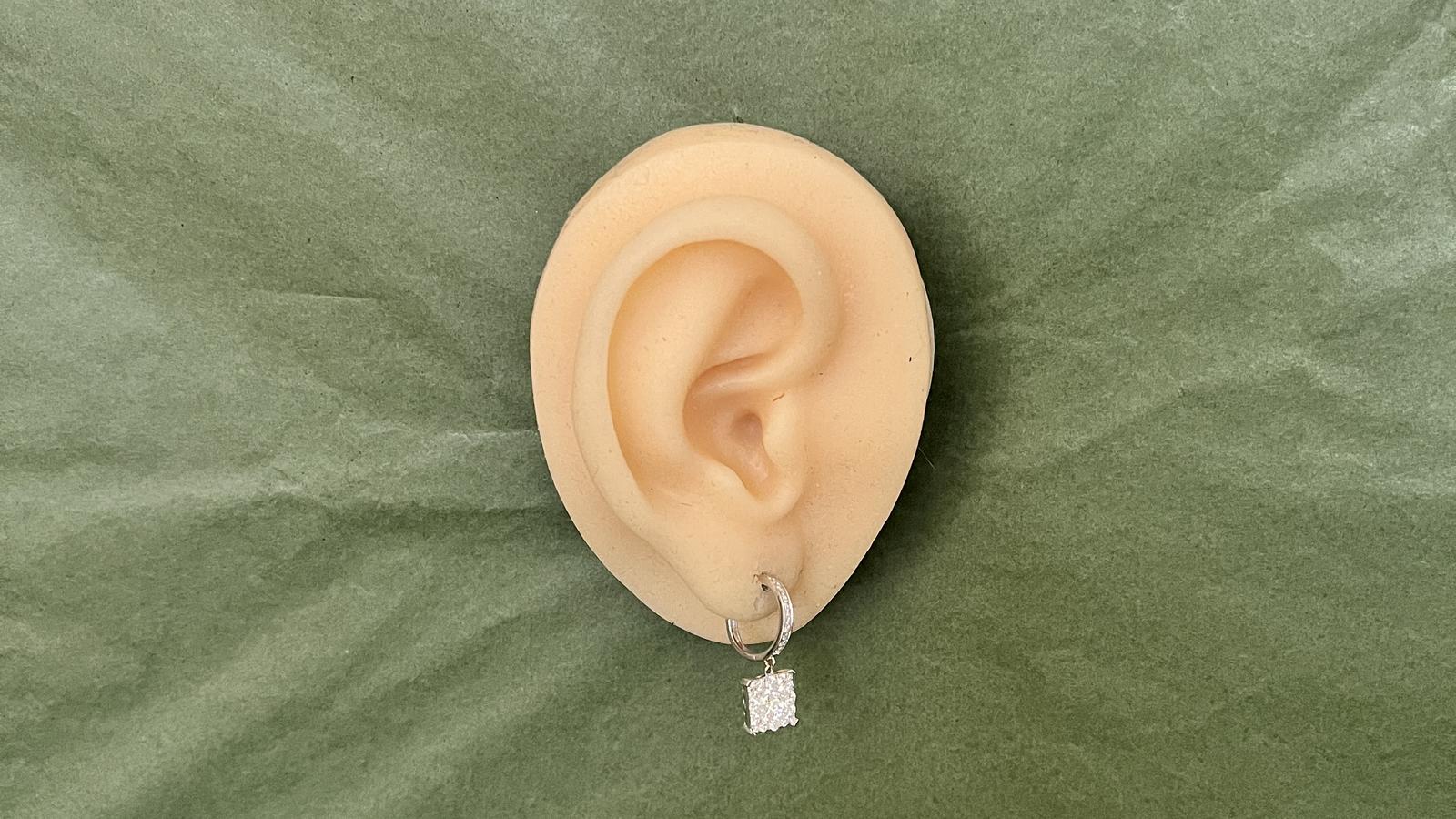 עגילים תלויים משובצים יהלומים - מק"ט 50827, זהב 18K