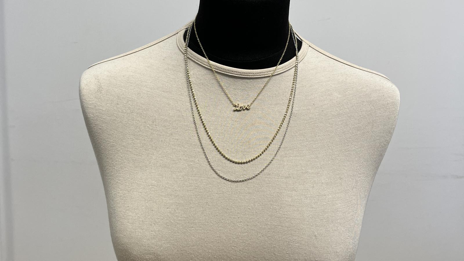 שרשרת איטלקית עדינה עם תליון Love משובץ יהלומים - מק"ט 51051, זהב 18K