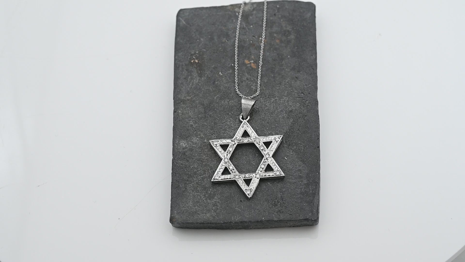 תליון מגן דוד משובץ יהלומים, לא כולל שרשרת - מק"ט 51378, זהב 18K