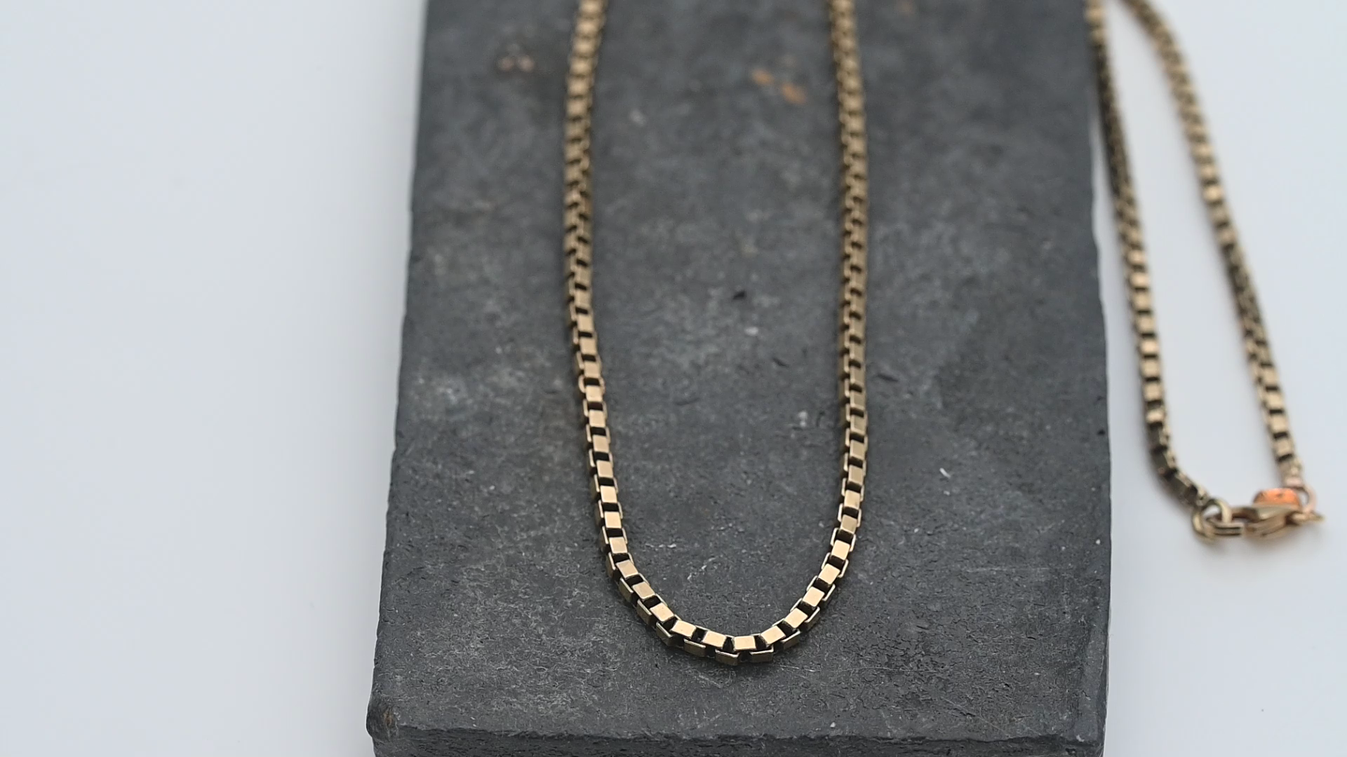 שרשרת וינטג' קוביות בעובי 2 מ"מ - מק"ט 51551, זהב 14K