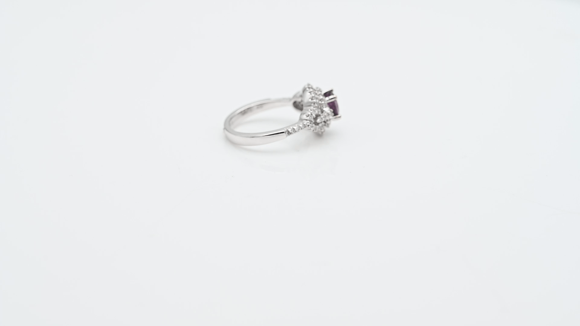 טבעת וינטאג משובצת אמטיסט ויהלומים, זהב 18K - מק"ט 60174