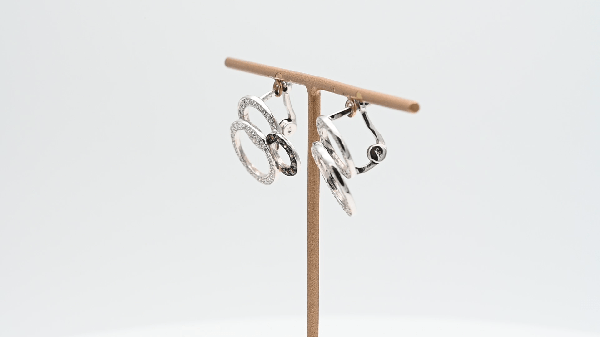 עגילים זהב ויהלומים מספר 6019