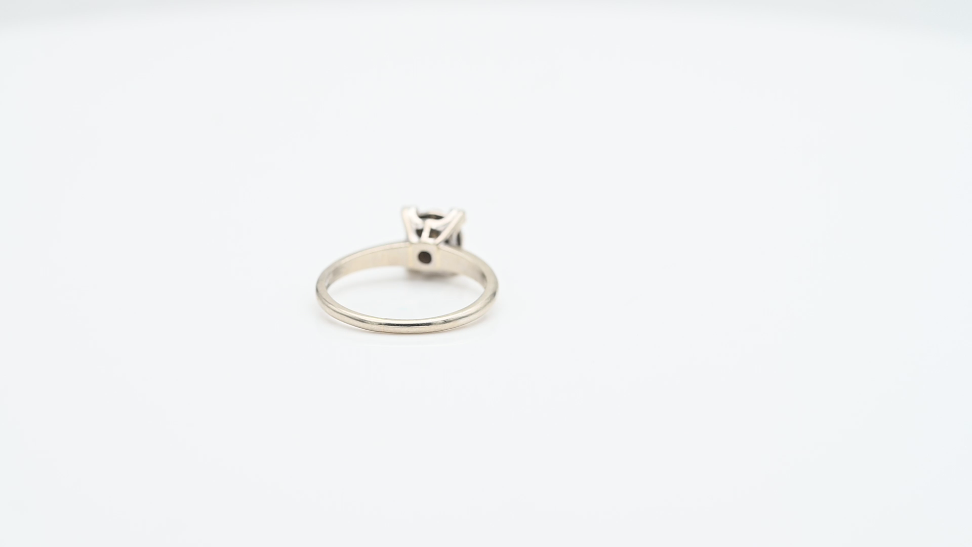 טבעת וינטאג משובצת יהלומים, זהב 9-14K - מק"ט 60244