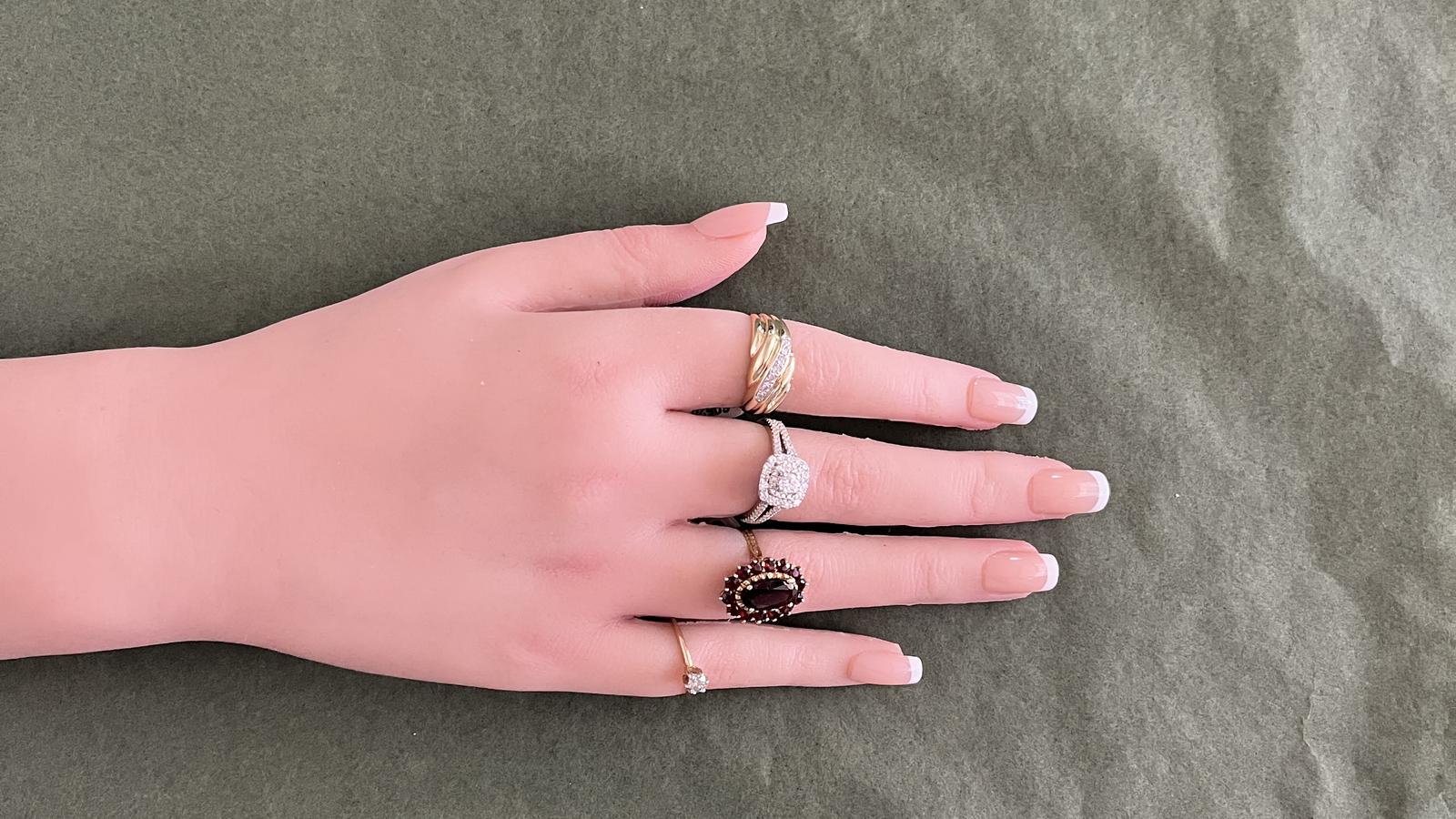 טבעת וינטאג משובצת יהלום - מק"ט 60521, זהב 14K