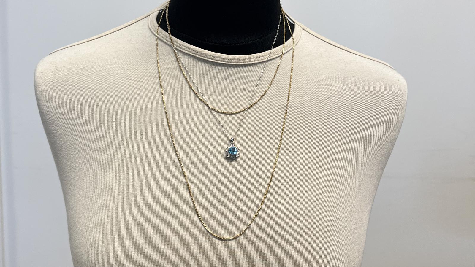 תליון פרח משובץ בלו טופז ויהלומים, כולל שרשרת - מק"ט 60691, זהב 10K