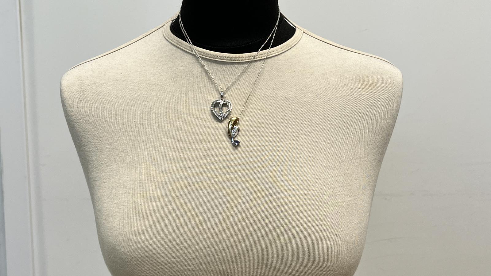 תליון לב משובץ יהלומים בחיתוך בגט ועגול, ללא שרשרת - מק"ט 60869, זהב 10K