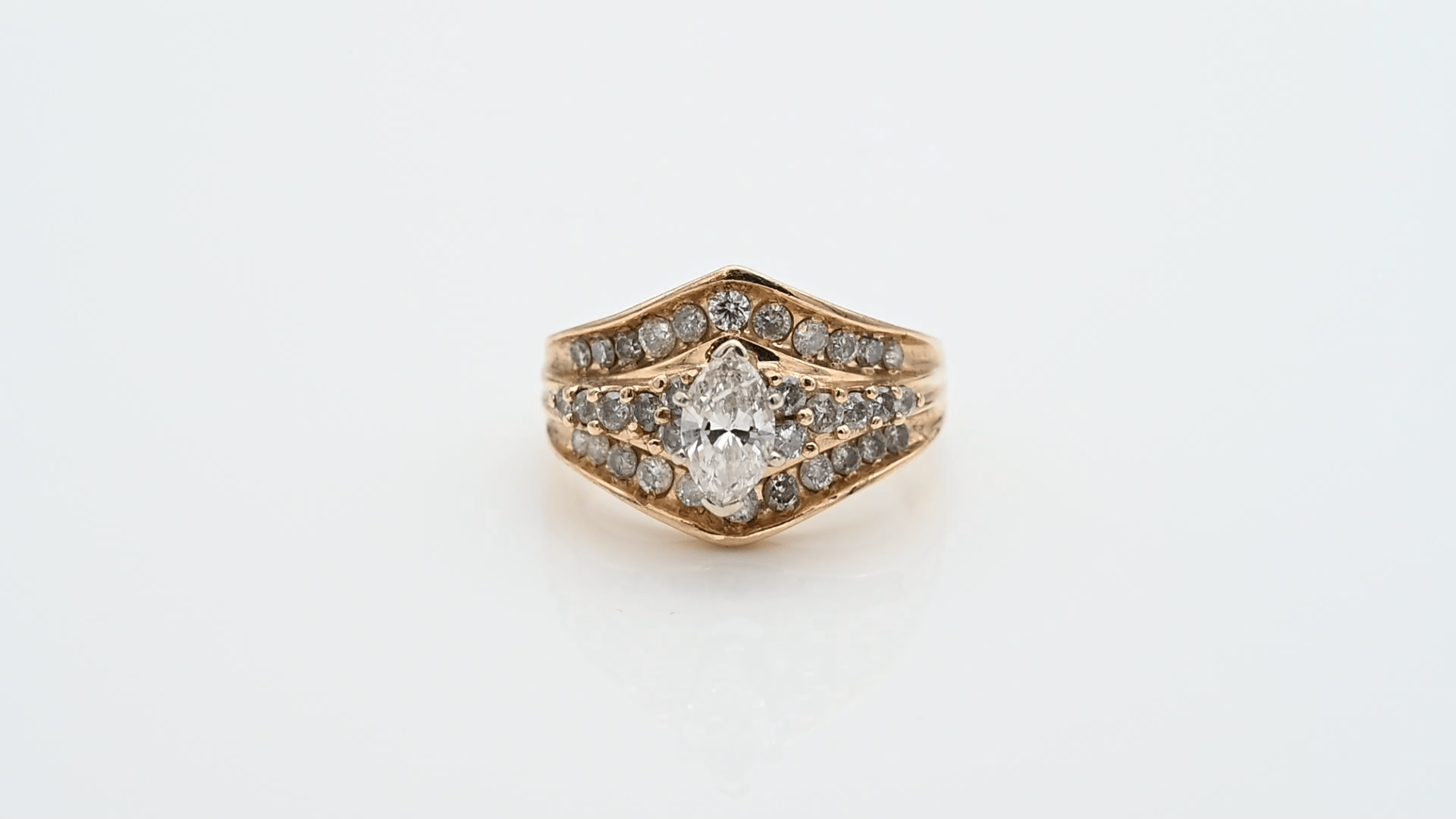 טבעת זהב ויהלומים מספר 7009