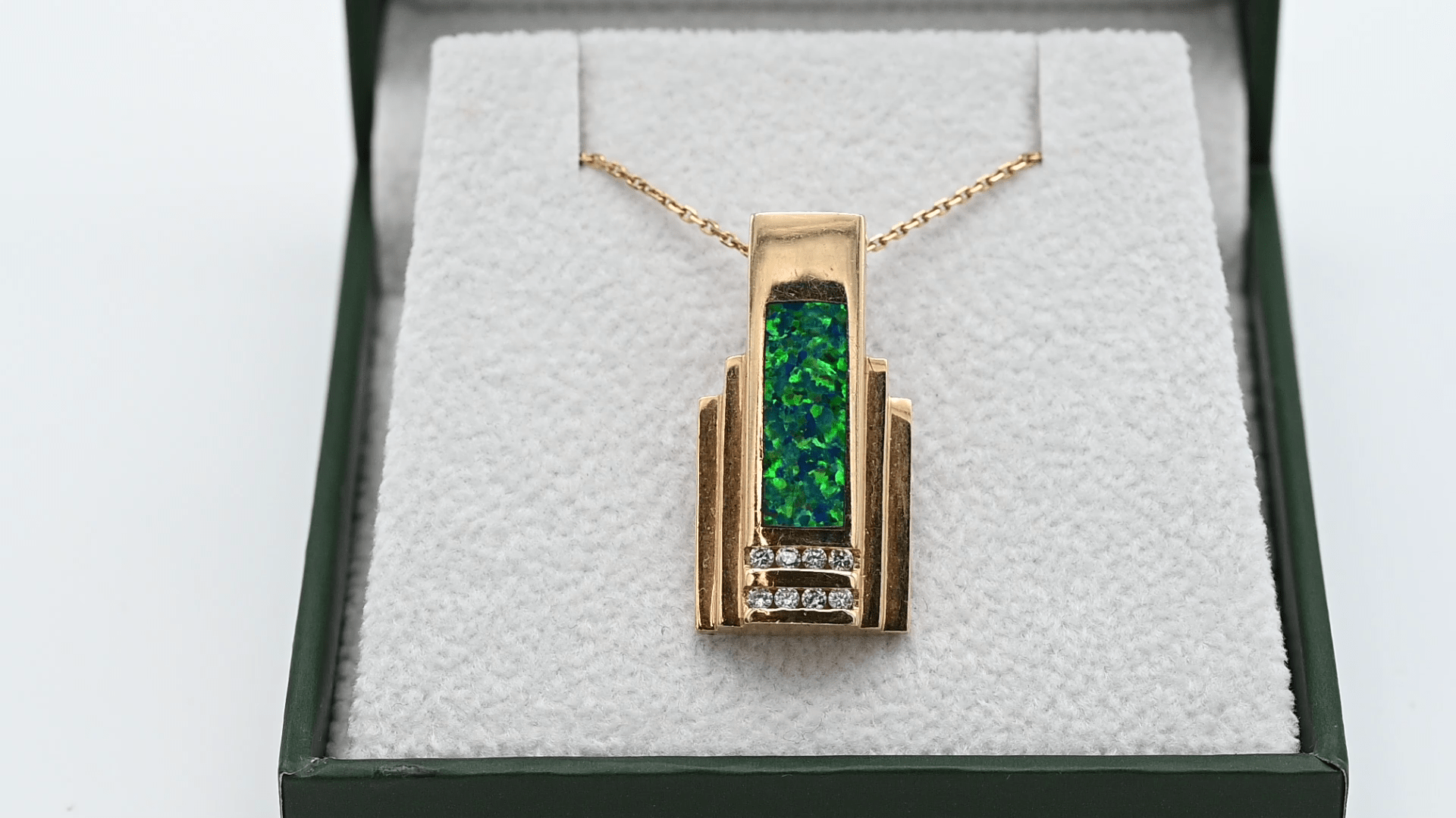 תליון זהב ויהלומים מספר 7731