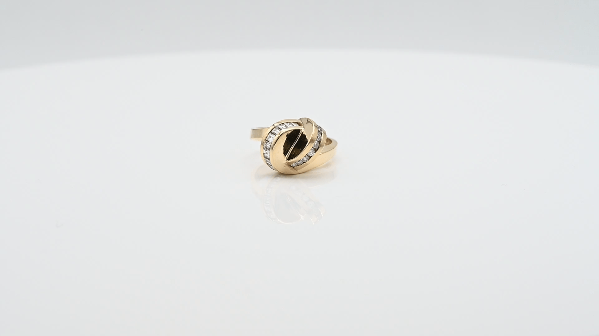 טבעת זהב ויהלומים מספר 8931