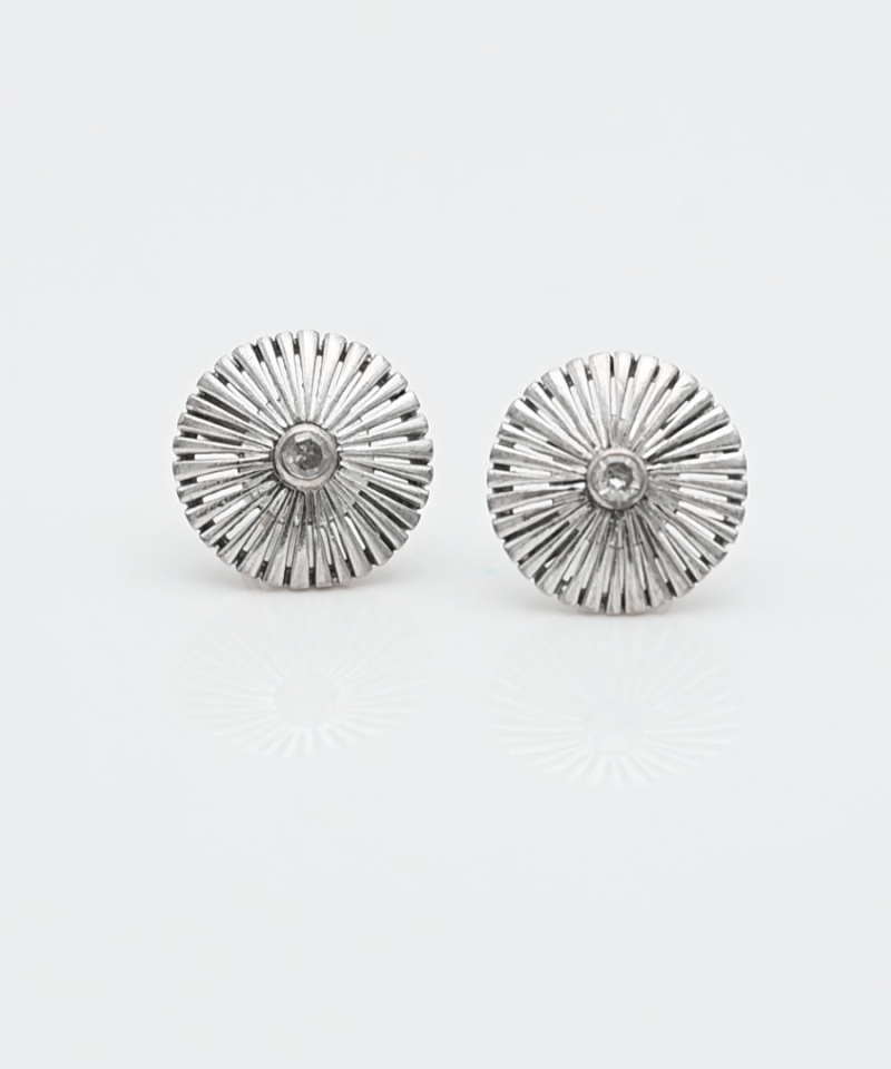 עגילי וינטאג צמודים משובצים יהלומים, זהב 14K - מק"ט 50311