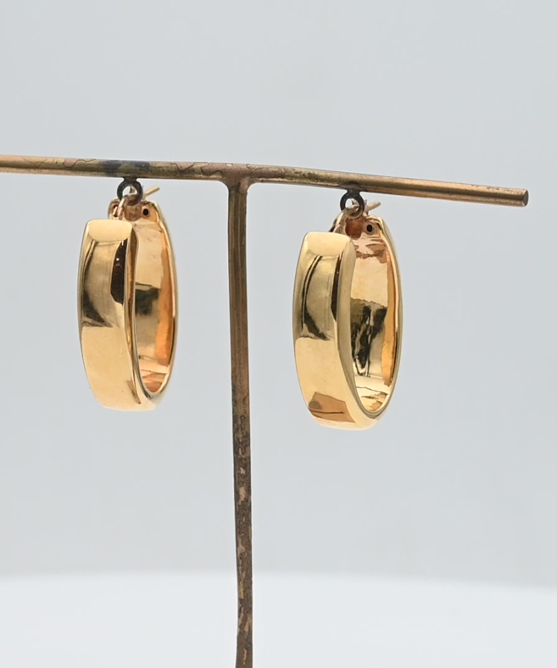 עגילי זהב איטלקיים, אובליים, חלולים ברוחב 7.9 מ"מ - מק"ט 15421, זהב 14K