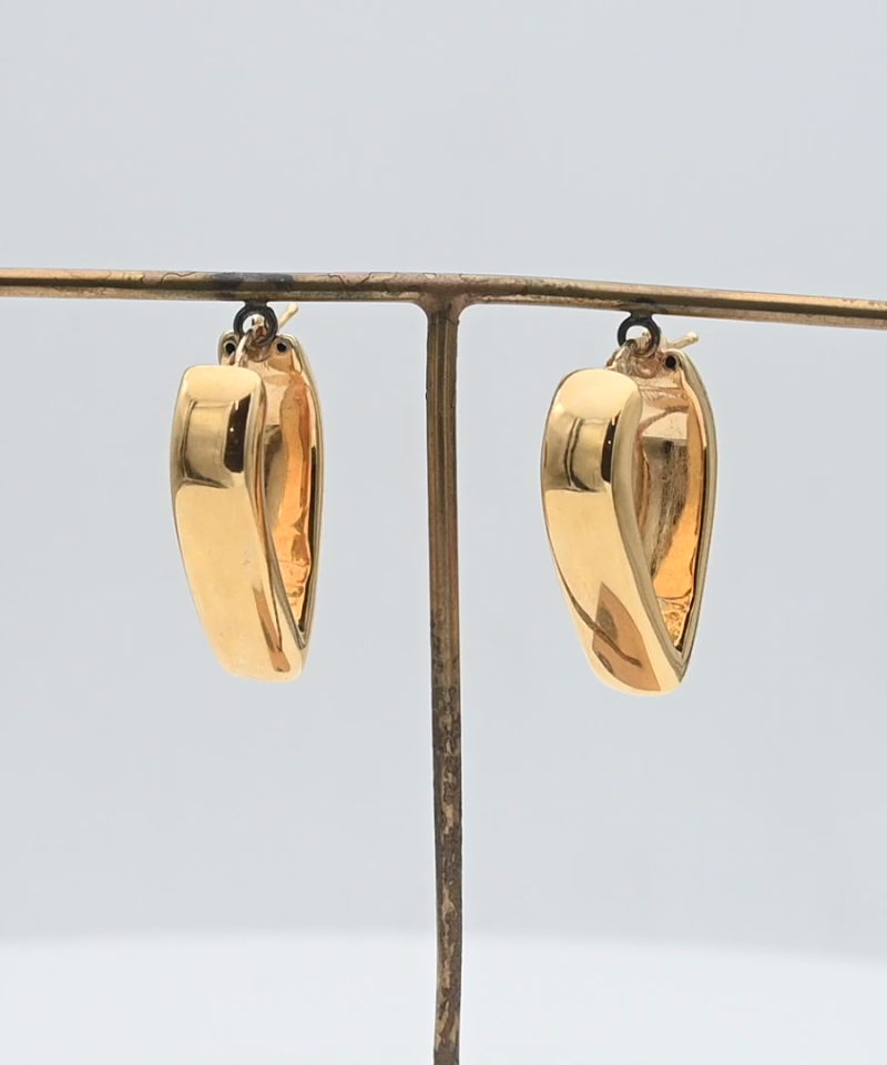 עגילי זהב איטלקיים, בצורת טיפה ברוחב 8 מ"מ - מק"ט 15423, זהב 14K