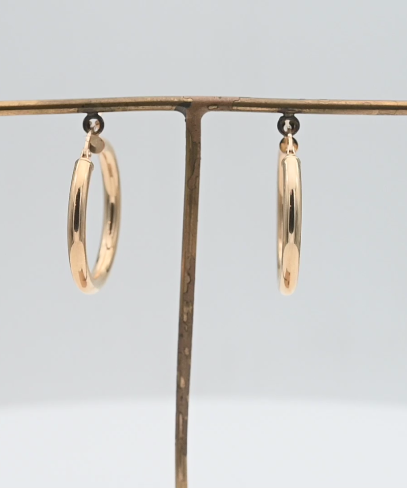 עגילי חישוק איטלקים בקוטר 2.5 ס"מ ובעובי 3 מ"מ - מק"ט 15433, זהב 14K