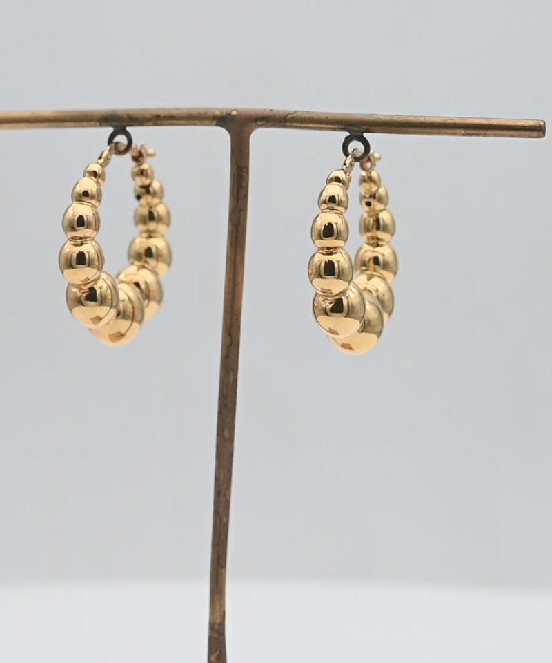 עגילי חישוק חלולים, כדורים מדורגים בקוטר 2.5 ס"מ ובעובי 7.5 מ"מ - מק"ט 15455, זהב 14K