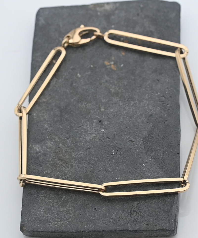 צמיד זהב חוליות מלבניות מאורכות חלולות ברוחב 5.5 מ"מ - מק"ט 15467, זהב 14K