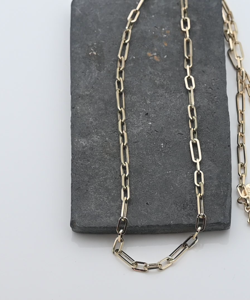 שרשרת חוליות מלבניות עדינות חלולות, ברוחב 3.25 מ"מ - מק"ט 15473, זהב 14K