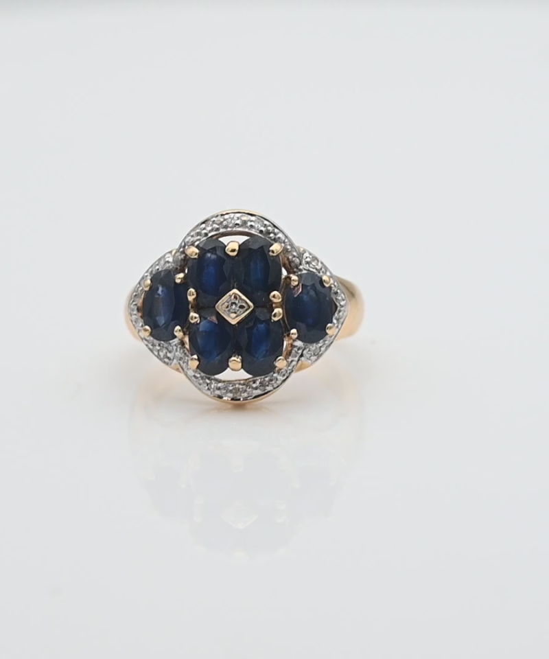 טבעת וינטג' משובצת אבני ספיר ויהלומים - מק"ט 15504, זהב 18K