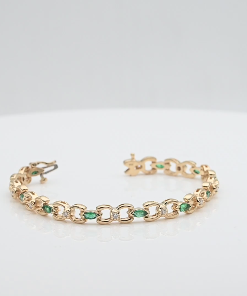 צמיד וינטג' ברוחב 6.6 מ''מ משובץ אבני אמרלד בחיתוך מרקיזה ויהלומים  - מק"ט 15519, זהב 14K