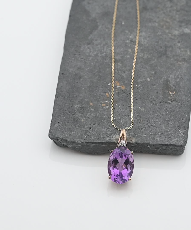 תליון וינטג' משובץ אמטיסט בחיתוך אובל ויהלום, ללא שרשרת - מק"ט 34209, זהב 10K