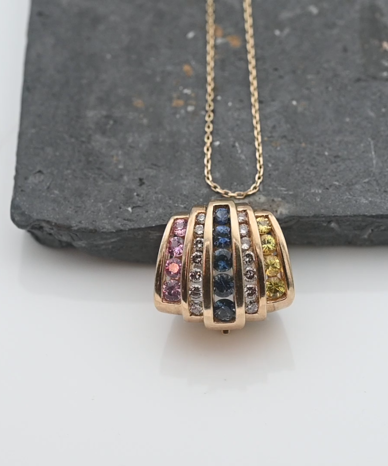 תליון וינטג' 5 פסים צבעוניים משובץ אבני ספיר ויהלומים בגוון חום - מק"ט 34272, זהב 10K