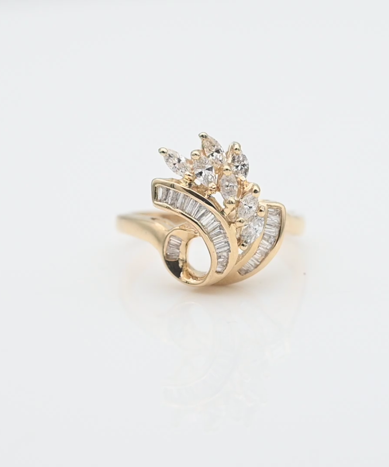 טבעת וינטאג משובצת יהלומים בחיתוך מרקיזה ובאגט - מק"ט 61261, זהב 14K