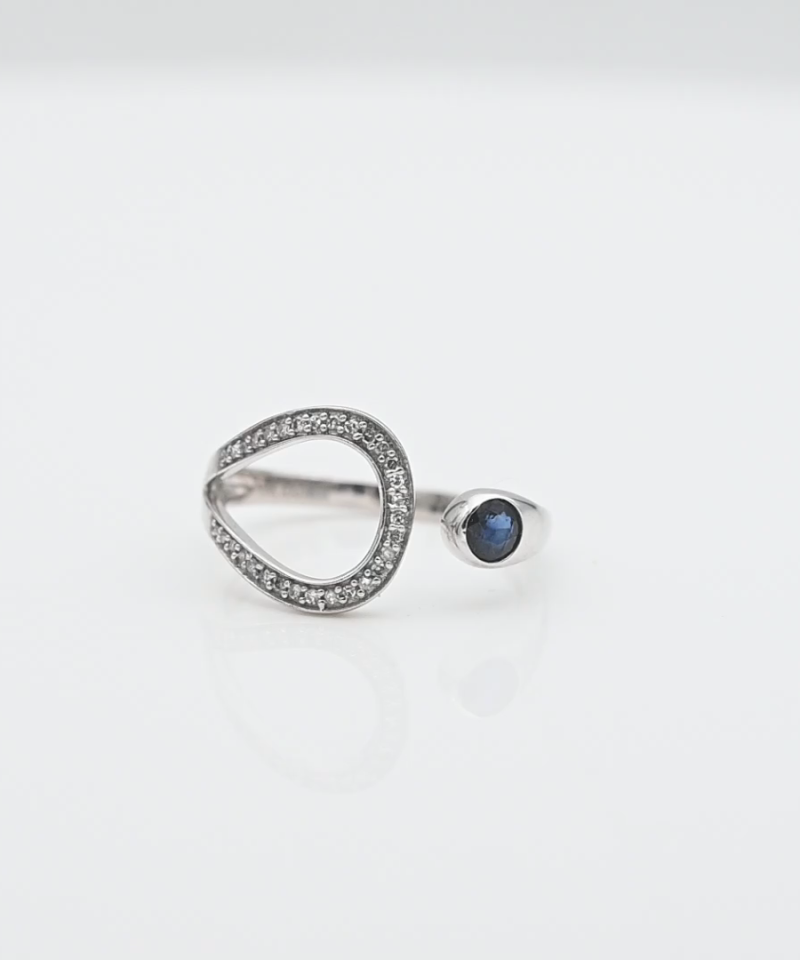 טבעת מודרנית משובצת ספיר ויהלומים - מק"ט 61268, זהב 14K