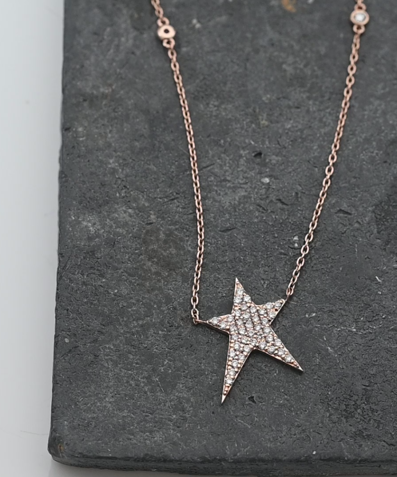 תליון כוכב משובץ יהלומים, עם שרשרת משובצת שני יהלומים - מק"ט 15744, זהב 14K