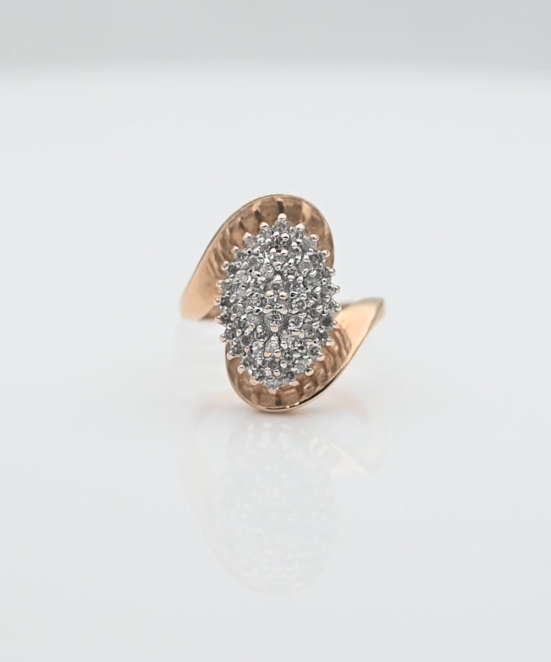 טבעת וינטג', מדורגת, משובצת יהלומים - מק"ט 34402, זהב 14K