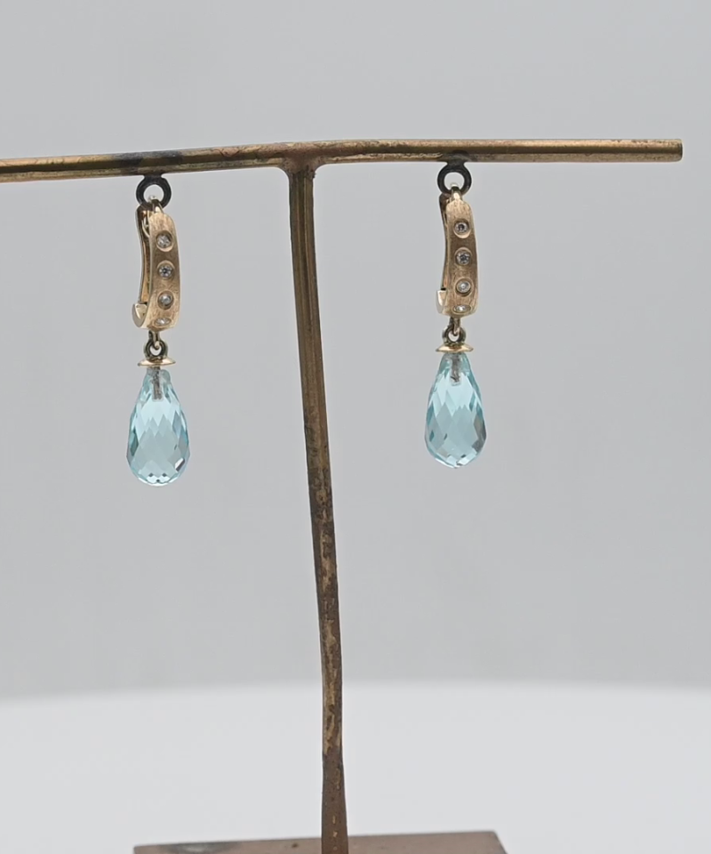 עגילי וינטג', בלו טופז בצורת טיפה ושיבוץ יהלומים - מק"ט 34410, זהב 14K