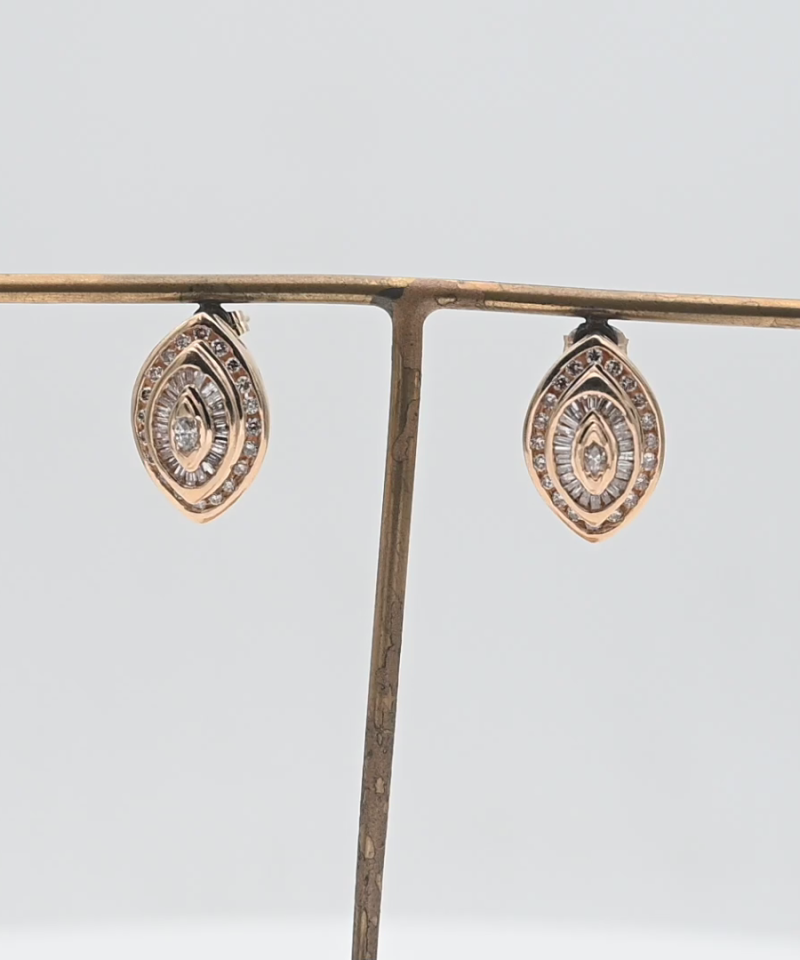 עגילי וינטג' צמודים בצורת מרקיזה משובצים יהלומים בחיתוך באגט, מרקיזה ועגול - מק"ט 34481, זהב 14K