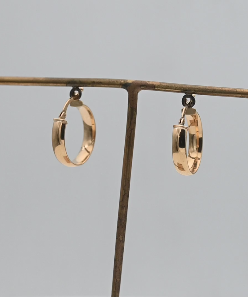 עגילי חישוק איטלקיים חלולים שטוחים בקוטר 1.5 ס"מ - מק"ט 15770, זהב 14K