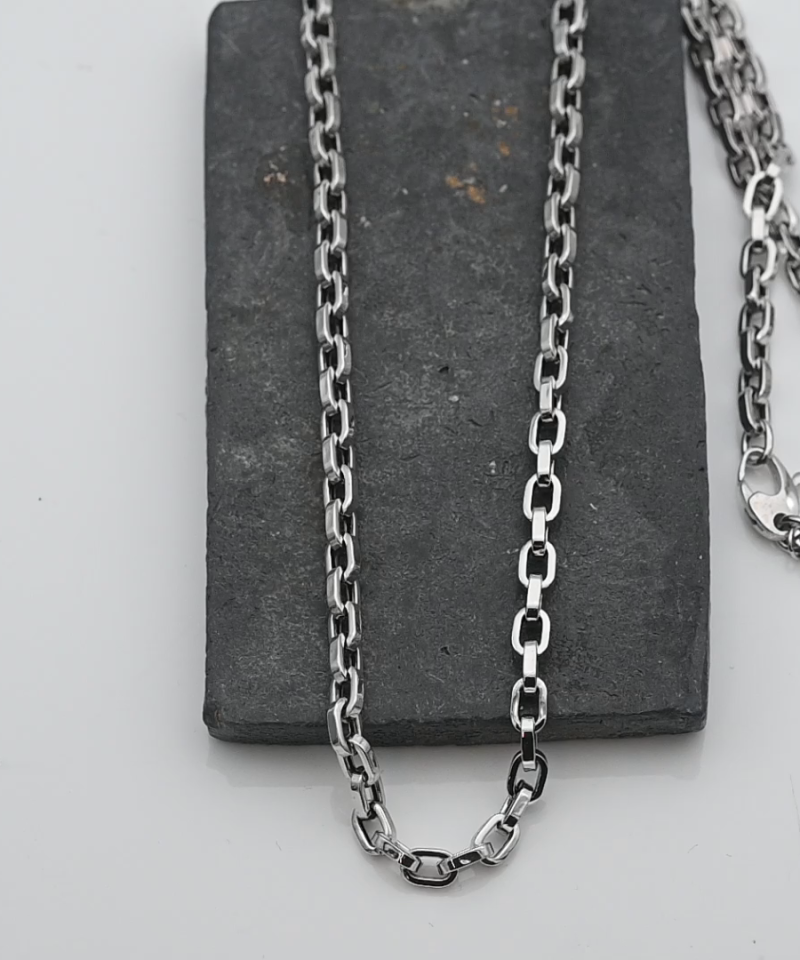 שרשרת איטלקית חוליות חלולות ברוחב 4 מ"מ - מק"ט 15779, זהב 14K