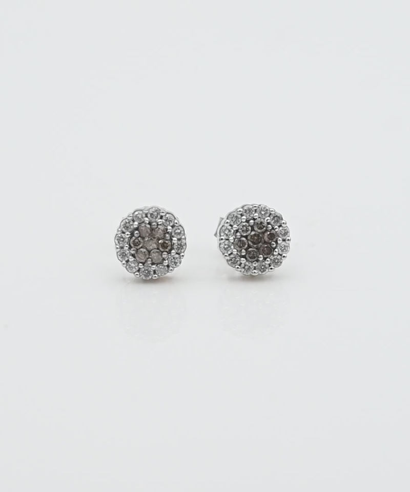 עגילים צמודים בקוטר 7 מ"מ משובצים יהלומים חומים ולבנים - מק"ט 15818, זהב 10K