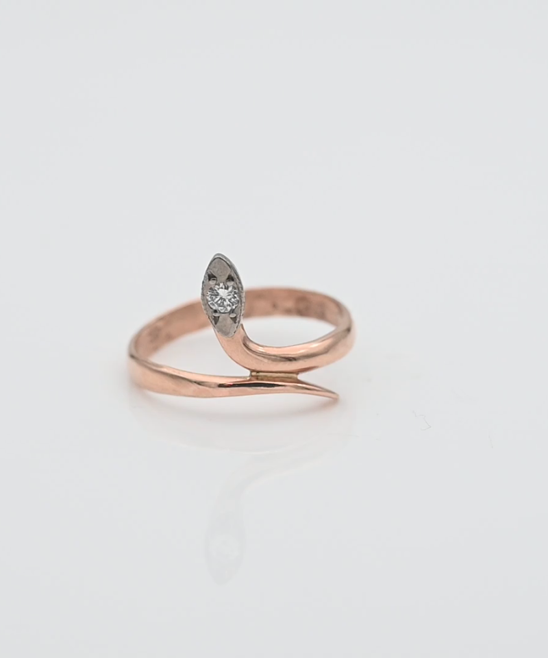 טבעת וינטג' דמוית נחש משובצת יהלום - מק"ט 15823, זהב 14K