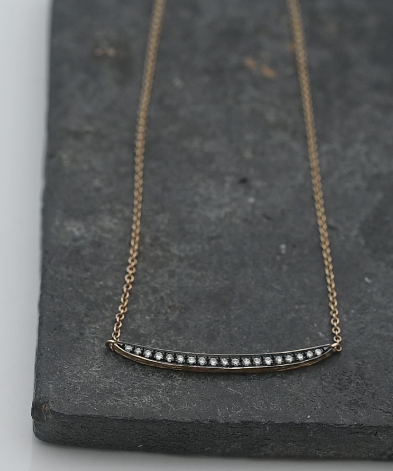 תליון פס מושחר משובץ יהלומים, כולל שרשרת - מק"ט 51953, זהב 14K