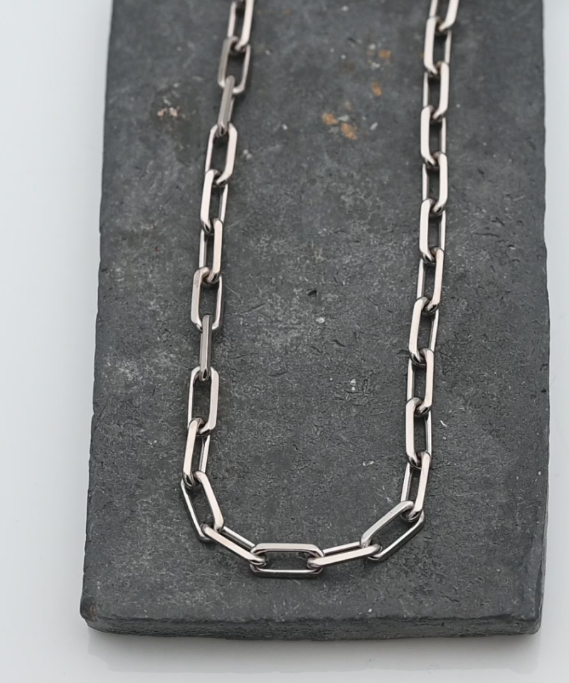 שרשרת Cartier חוליות מלבניות ברוחב 4 מ"מ - מק"ט 52022, זהב 18K