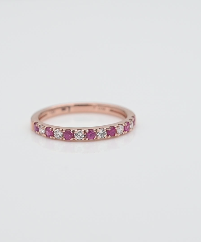 טבעת חצי איטרנטי משובצת אבני רובי ויהלומים - מק"ט 61340, זהב 14K