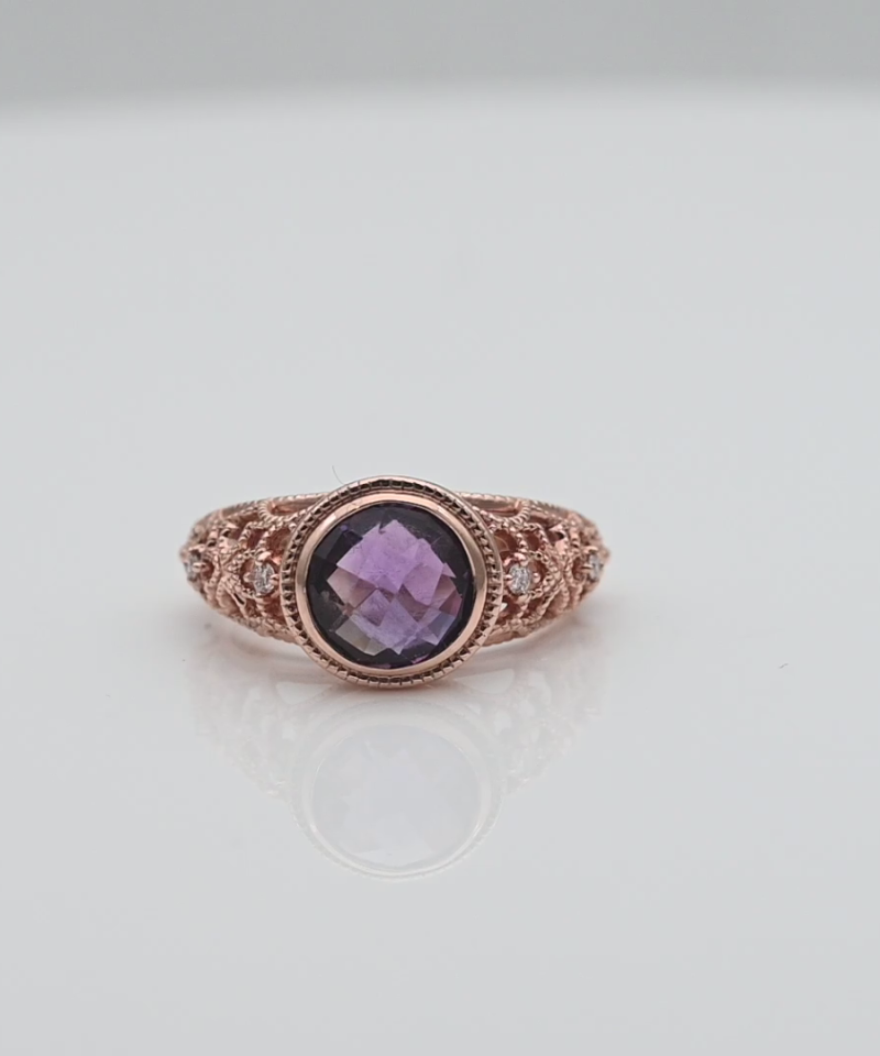 טבעת וינטג' משובצת אמטיסט ויהלומים - מק"ט 61382, זהב 14K